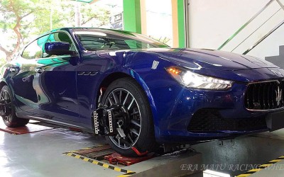 #MaseratiGhibli Born to hit the road #WheelAlignment fix in progressssssss